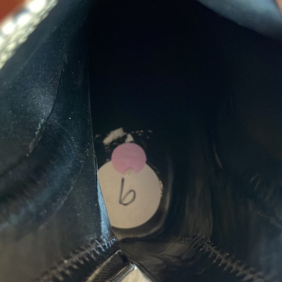 Vince Camuto Erettie Platform Stretch Bootie snake print, like new Size 9. - Picture 11 of 12